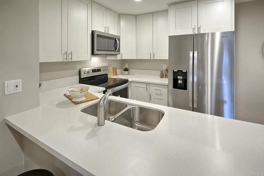 https://cdn.realtyfeed.com/cdn/127/306571865/8866100132ee8b4d9fb3875bf31c6793.webp