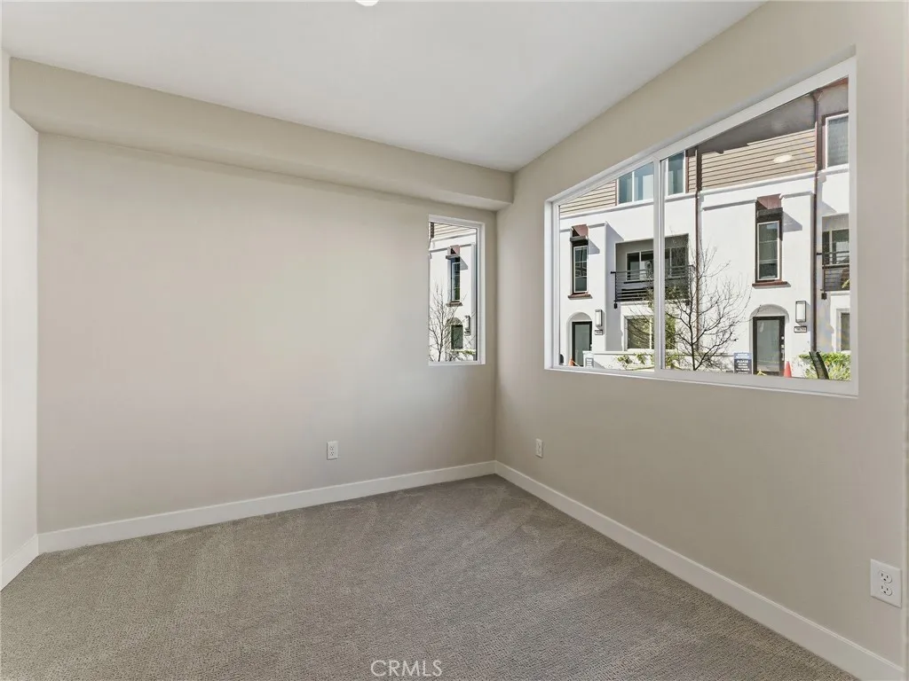 https://cdn.realtyfeed.com/cdn/127/306571871/6e88d9d24a6da747dc6bff7298003cf5.webp