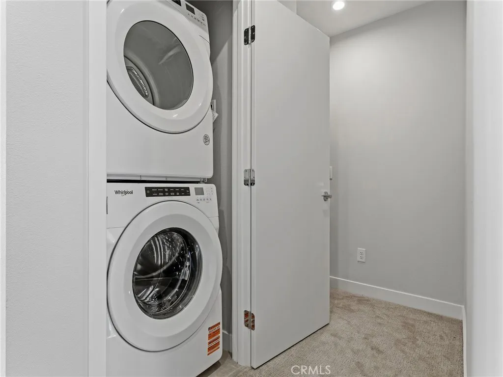 https://cdn.realtyfeed.com/cdn/127/306571871/e60d2157685bdf6d676a22a7bb47be7a.webp