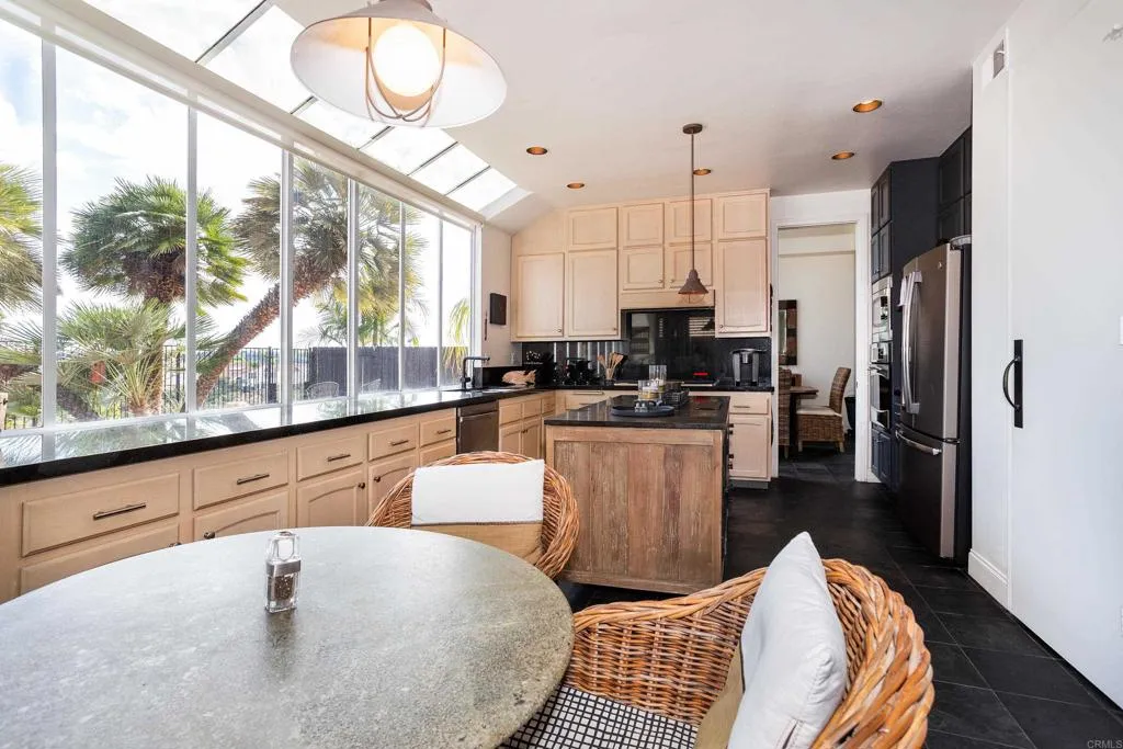https://cdn.realtyfeed.com/cdn/127/306571894/dedfa352acb1b379da4a71c9987c0cdf.webp
