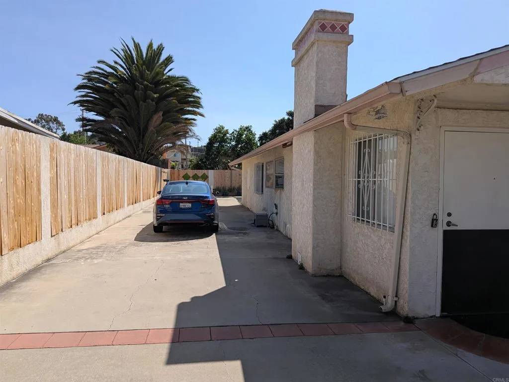 https://cdn.realtyfeed.com/cdn/127/306571984/275f7a8d0bb946e1a394f0eed406d583.webp