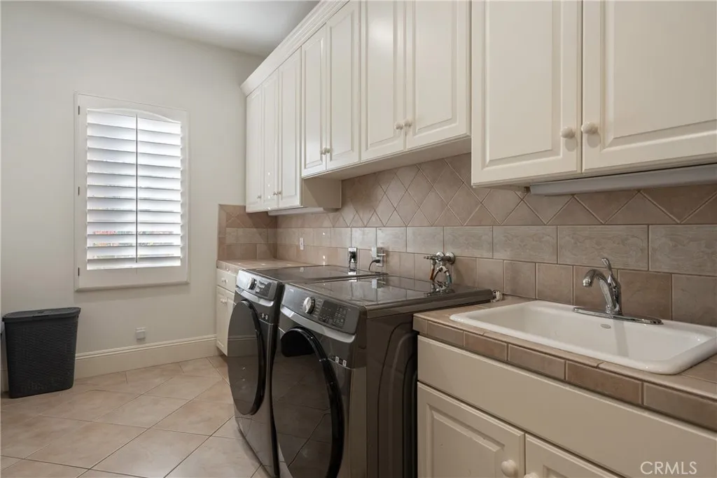 https://cdn.realtyfeed.com/cdn/127/306572022/88bebe67023aa29e0684c8144c469597.webp