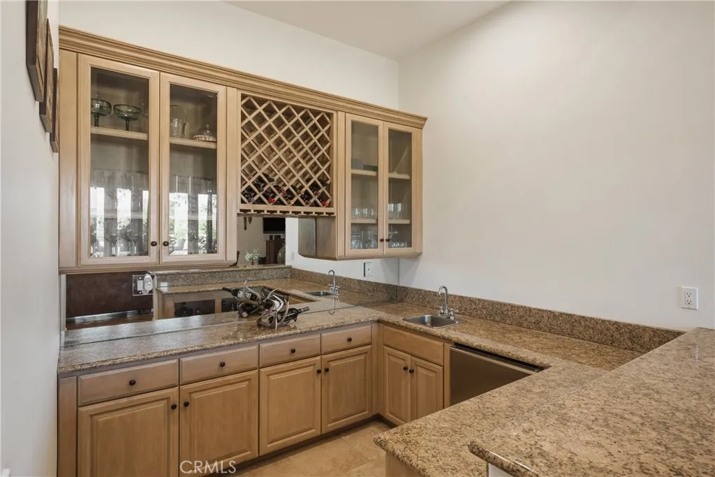 https://cdn.realtyfeed.com/cdn/127/306572022/ad80a2ba2df63645d2ba36543ef4cf7d.webp