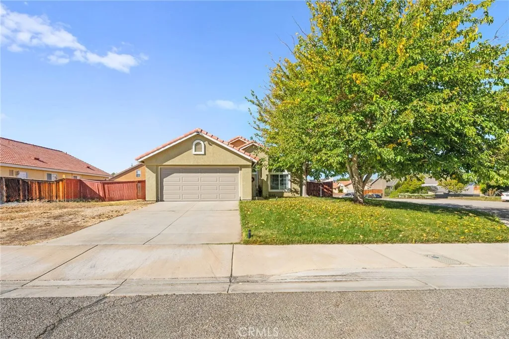 13196 Oberlin, Victorville, CA 92392 - Photo 2 of 32, Victorville, CA