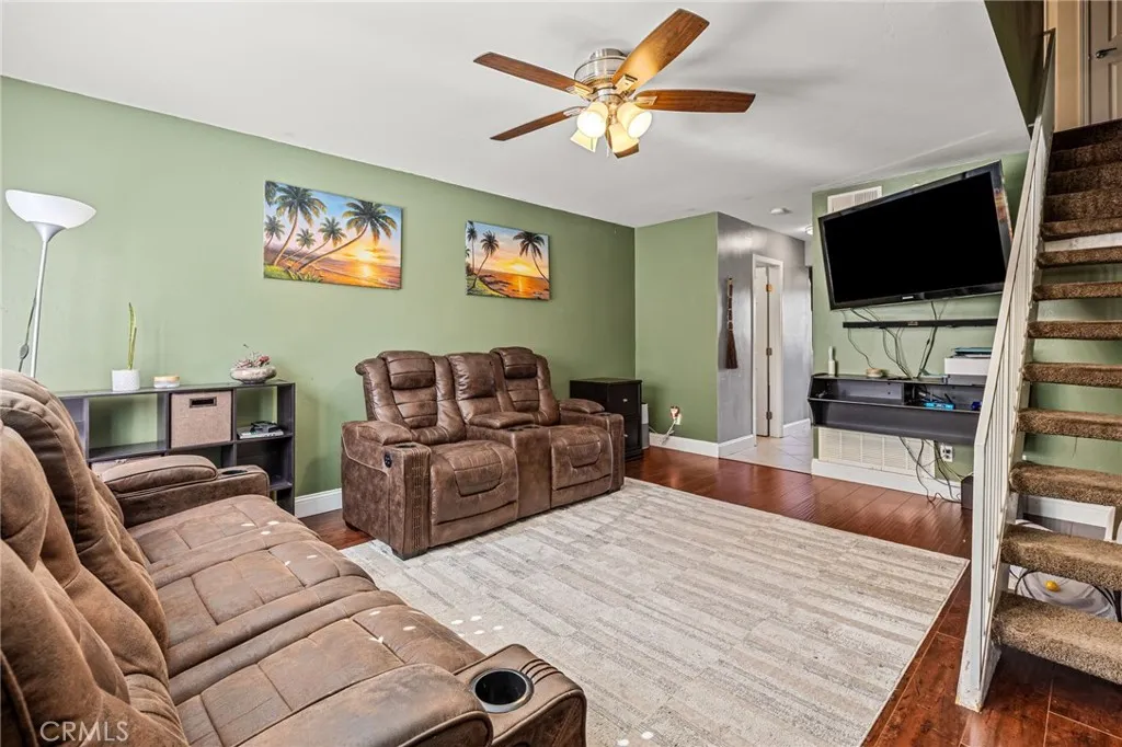 https://cdn.realtyfeed.com/cdn/127/306572030/8f298ae336573846865466a9bbbdd569.webp