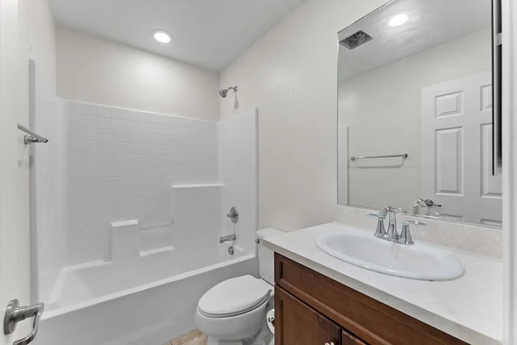 https://cdn.realtyfeed.com/cdn/127/306572037/437a97ec95cca9a024ad8287c0ecbfa6.webp