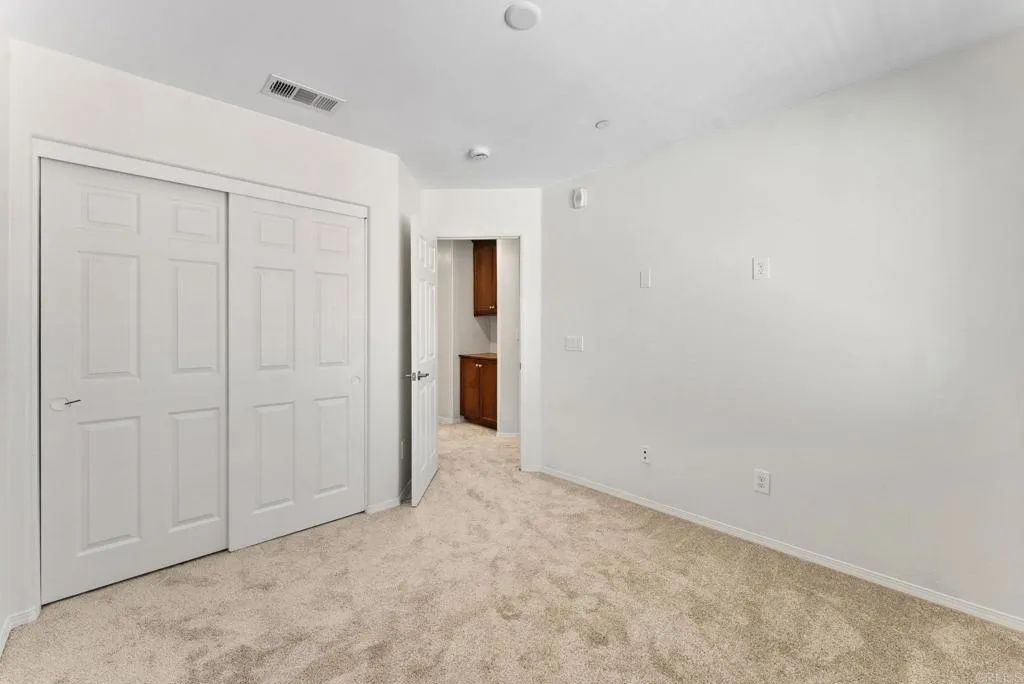 https://cdn.realtyfeed.com/cdn/127/306572037/7316b06e7ac4df790201f0bd85e13937.webp