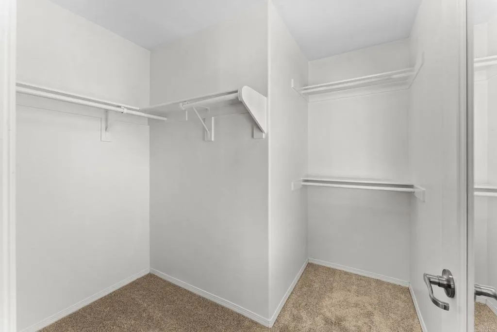 https://cdn.realtyfeed.com/cdn/127/306572037/a1c97c39350534f48bbe404390ef12bb.webp