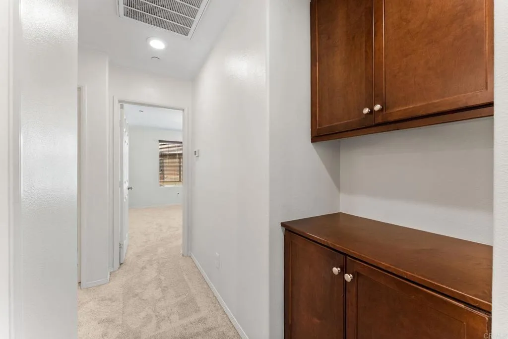https://cdn.realtyfeed.com/cdn/127/306572037/f1bece5a9b05b62821149785c8cd0b14.webp