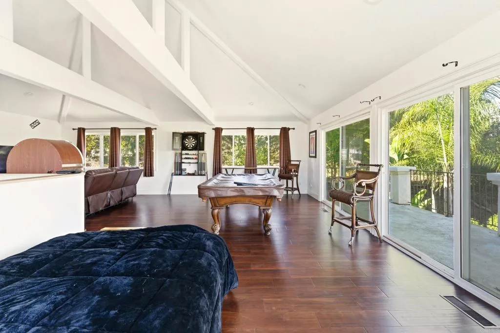 https://cdn.realtyfeed.com/cdn/127/306572086/e1943a619702f92beaab95f7c992045b.webp