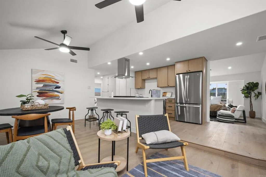 https://cdn.realtyfeed.com/cdn/127/306572089/2507cc222435dbe0abb4f4714cfa90a1.webp
