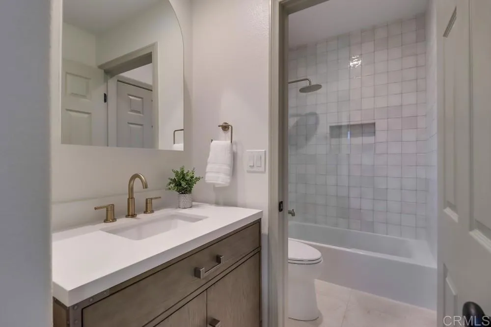 https://cdn.realtyfeed.com/cdn/127/306572104/5a2ebe2eb57ea4fc8ae51fd5b43dfc2a.webp