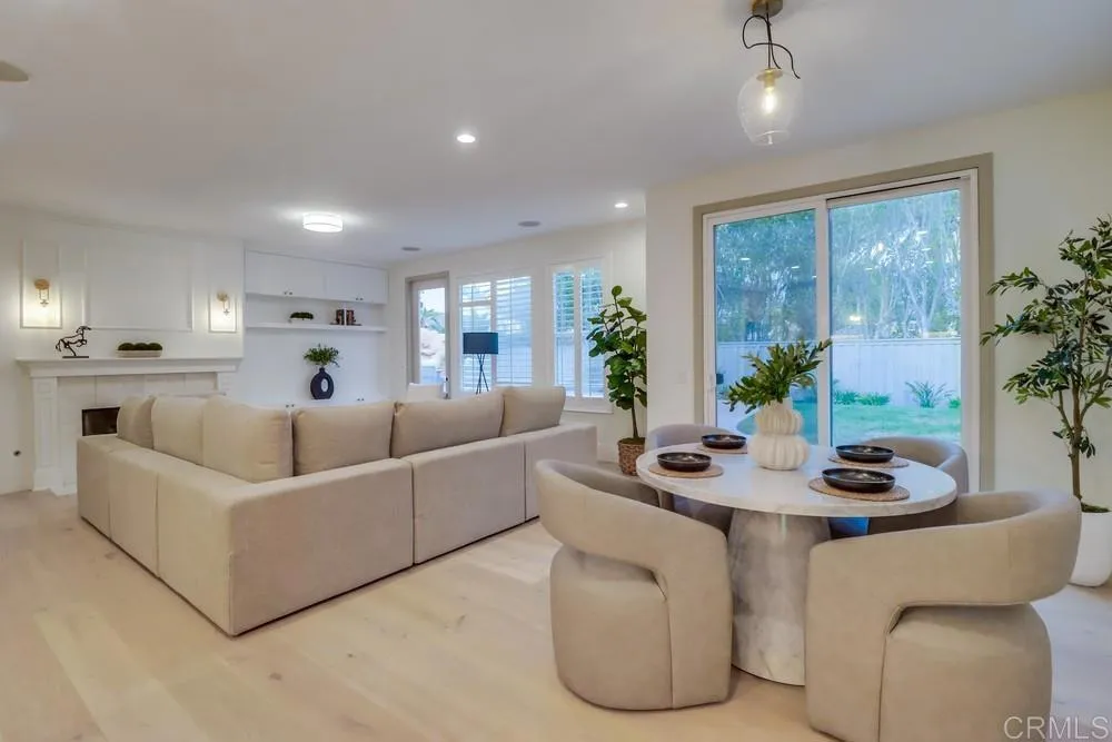 https://cdn.realtyfeed.com/cdn/127/306572104/64bdd1a04170c6f3a7cf8ef4538ab58e.webp
