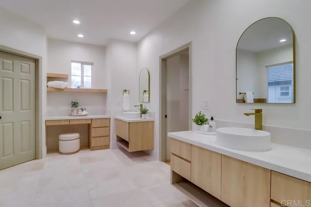 https://cdn.realtyfeed.com/cdn/127/306572104/f90e01bdf5512cb268f13d3cd4f4ca81.webp
