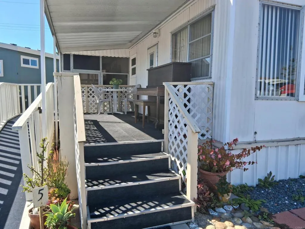 https://cdn.realtyfeed.com/cdn/127/306572125/7cd3e962218b79c993f11d07d024b2b2.webp