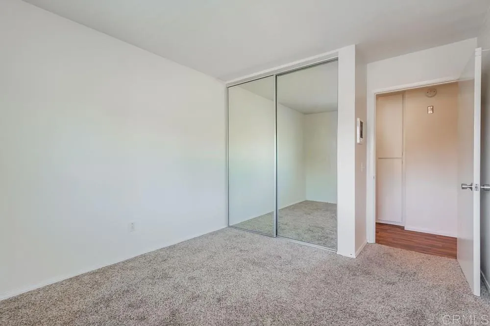https://cdn.realtyfeed.com/cdn/127/306572127/964fbc6a0bed4f50c958bce91e51a6ed.webp