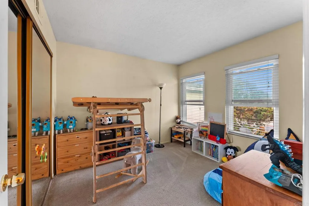 https://cdn.realtyfeed.com/cdn/127/306572191/29397886baf7e62f86cc7c64e4bb98be.webp