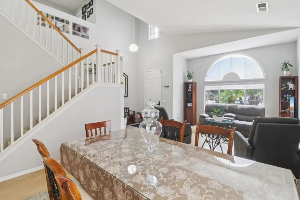 https://cdn.realtyfeed.com/cdn/127/306572201/5a2c96121b5b40f848bf50b232d3802d.webp