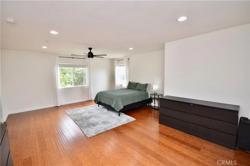 https://cdn.realtyfeed.com/cdn/127/306572213/551b1f28fe64208f11f3f3c2f1f8a68f.webp