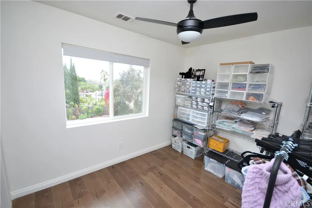 https://cdn.realtyfeed.com/cdn/127/306572213/93bc027b0560f862e76d6823749b53a7.webp