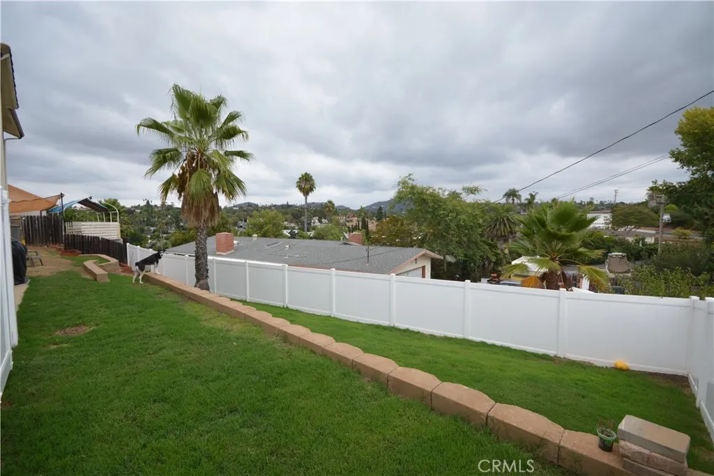 https://cdn.realtyfeed.com/cdn/127/306572213/976690572624d8d944c52cd071a823f5.webp