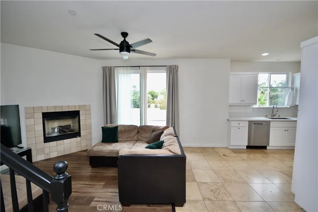 https://cdn.realtyfeed.com/cdn/127/306572213/b0ea05908ca6988a0a3f9a661f759784.webp