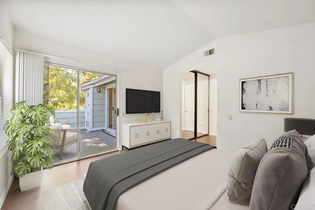 https://cdn.realtyfeed.com/cdn/127/306572215/7eec89c6d1bcb369a6831e40564e0e7b.webp