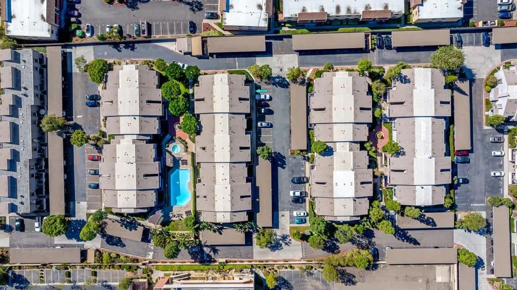 https://cdn.realtyfeed.com/cdn/127/306572222/0686789bbedc16a5c67b493f1ae35064.webp
