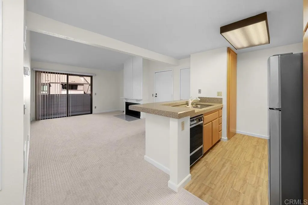 https://cdn.realtyfeed.com/cdn/127/306572222/09b14ed44a3721a975db48a643abda24.webp