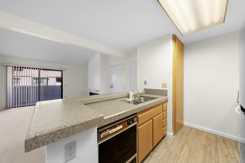 https://cdn.realtyfeed.com/cdn/127/306572222/92b3f6754c72afbf7e7f4dcce4b0ad52.webp