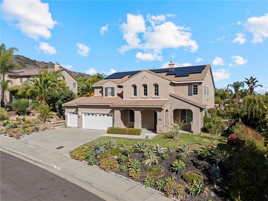8634 Hunt Canyon, Corona