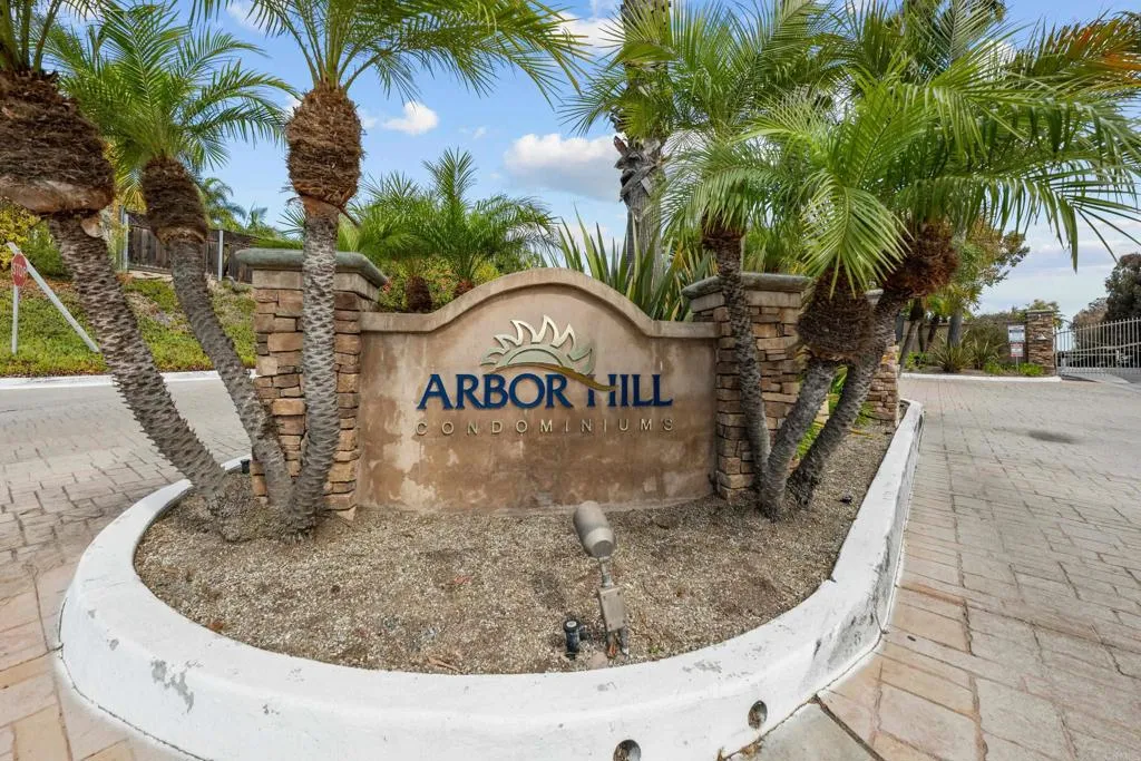 https://cdn.realtyfeed.com/cdn/127/306572269/a29bd9e50e30aa7be0e5f851e61fe306.webp