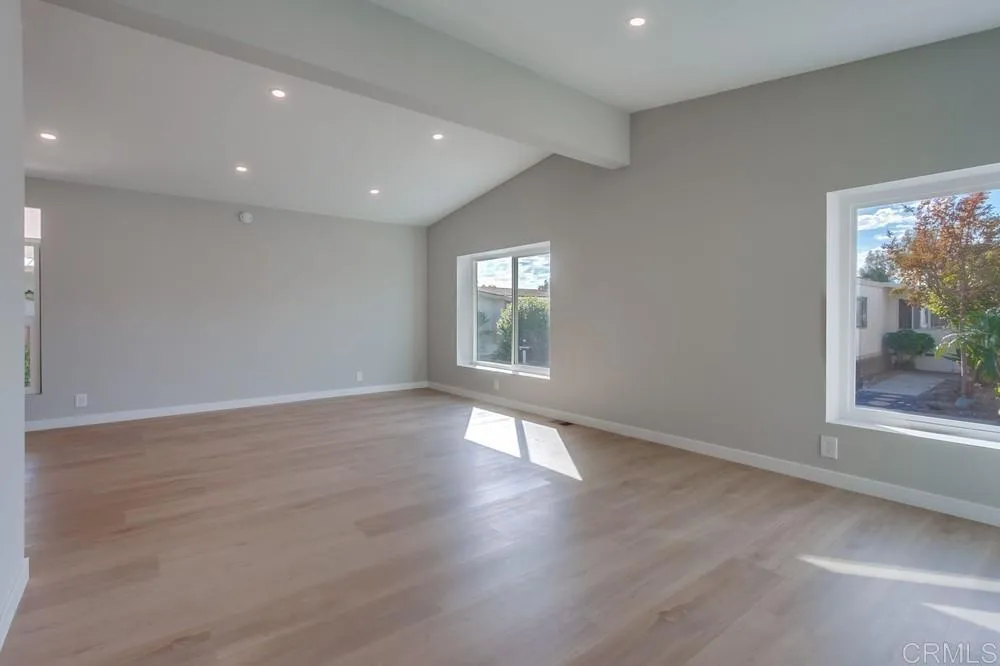 https://cdn.realtyfeed.com/cdn/127/306572306/127738af1f41c4b089a4c084edda174e.webp
