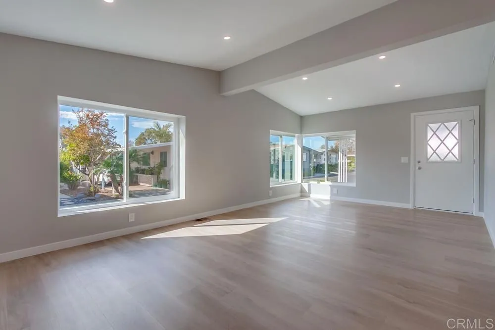 https://cdn.realtyfeed.com/cdn/127/306572306/2822468d427c2774b490bf94245f1713.webp