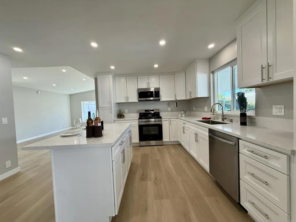 https://cdn.realtyfeed.com/cdn/127/306572306/d1455e42a21119c98d53097b64c1c341.webp