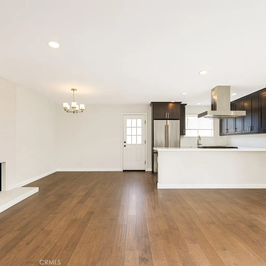 https://cdn.realtyfeed.com/cdn/127/306572313/018a09857e9b6a92f05bbac6139cf5b6.webp
