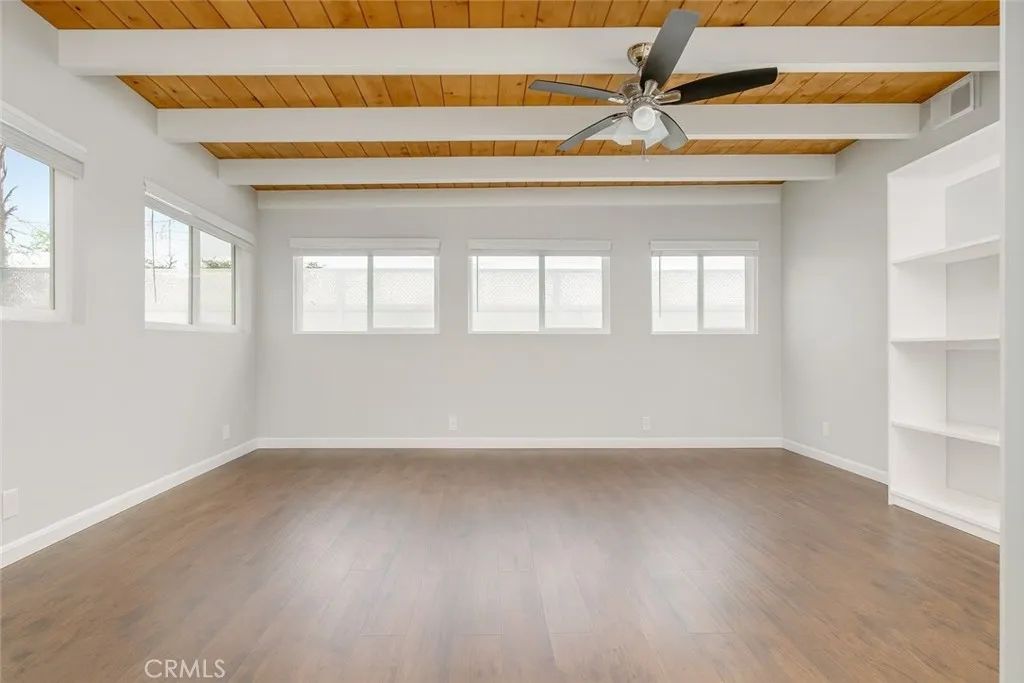 https://cdn.realtyfeed.com/cdn/127/306572313/0b128b2cf000c113fedeed8e8c737feb.webp