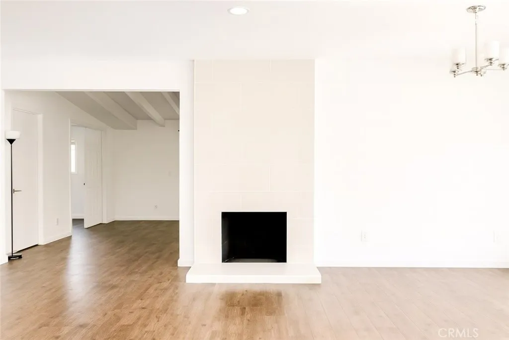 https://cdn.realtyfeed.com/cdn/127/306572313/2fc027f33453f1a9b8c2379fcb1bf3e6.webp