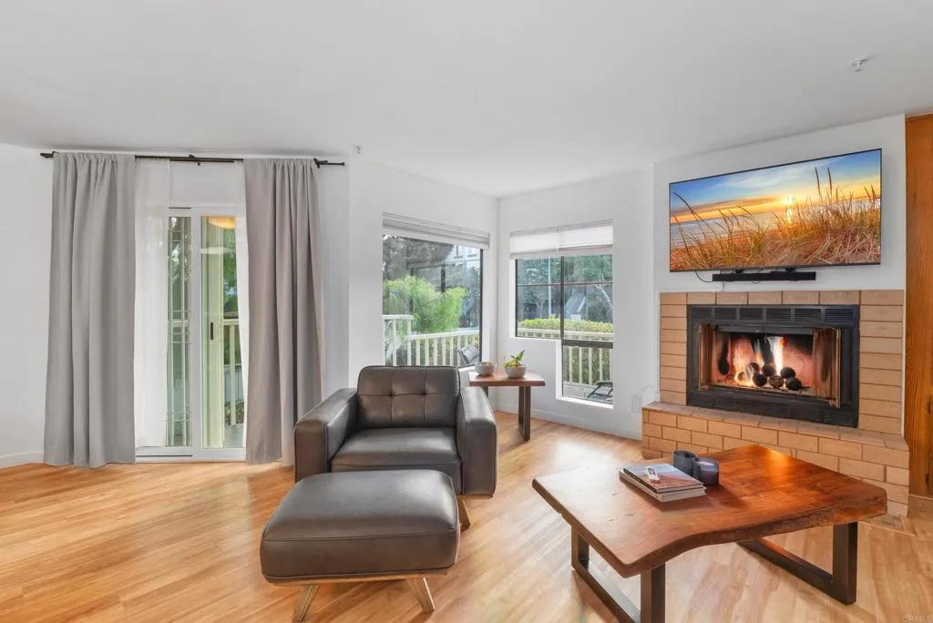 https://cdn.realtyfeed.com/cdn/127/306572374/0eaea1588d398960a7cde99d40464688.webp