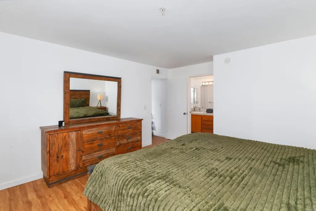 https://cdn.realtyfeed.com/cdn/127/306572374/397f805283b05b9117305cc6ed239a23.webp