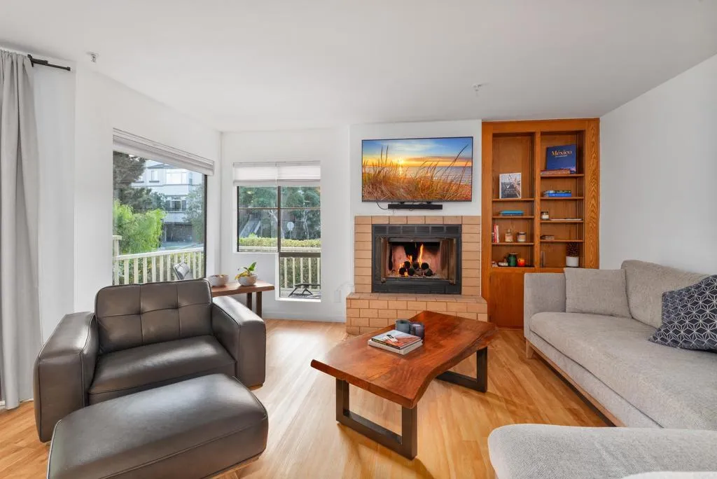 https://cdn.realtyfeed.com/cdn/127/306572374/5809d35536e8b01be1033c1ea1f3e854.webp