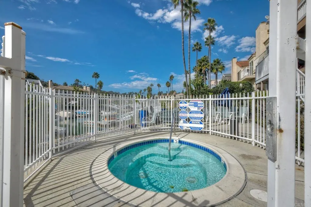 https://cdn.realtyfeed.com/cdn/127/306572392/35300baace993af572101d2517ab4c50.webp
