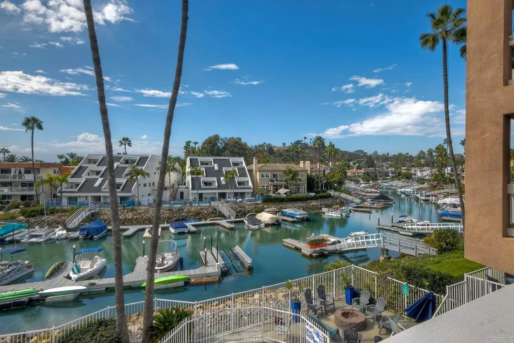 https://cdn.realtyfeed.com/cdn/127/306572392/3ffe14b420f203a92d6b755781ab4c98.webp