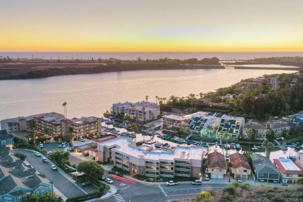 https://cdn.realtyfeed.com/cdn/127/306572392/7fa9631897a569743c4ab317909c0625.webp