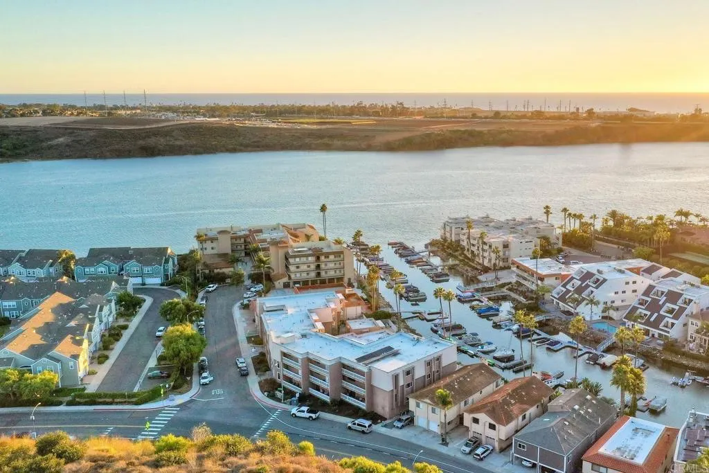 https://cdn.realtyfeed.com/cdn/127/306572392/9c0faa0a7ac0cb986c9b821c1cce9f4c.webp