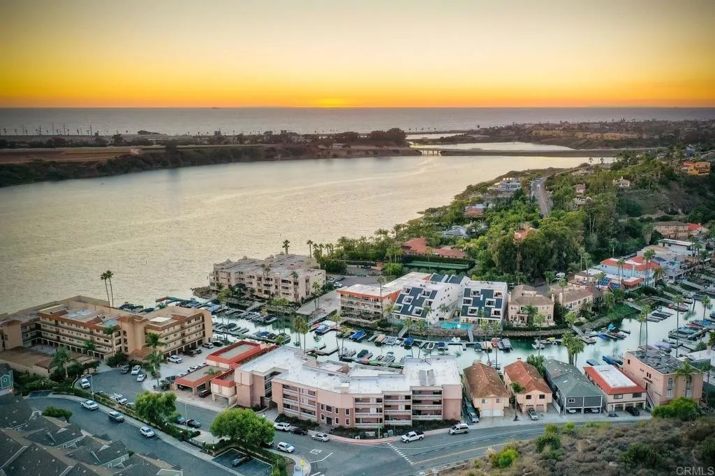 https://cdn.realtyfeed.com/cdn/127/306572392/c8fb733d2e47a50eb8615c39665e92a7.webp