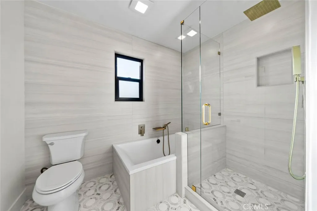 https://cdn.realtyfeed.com/cdn/127/306572444/957657781b1367051ad07d682393f76f.webp
