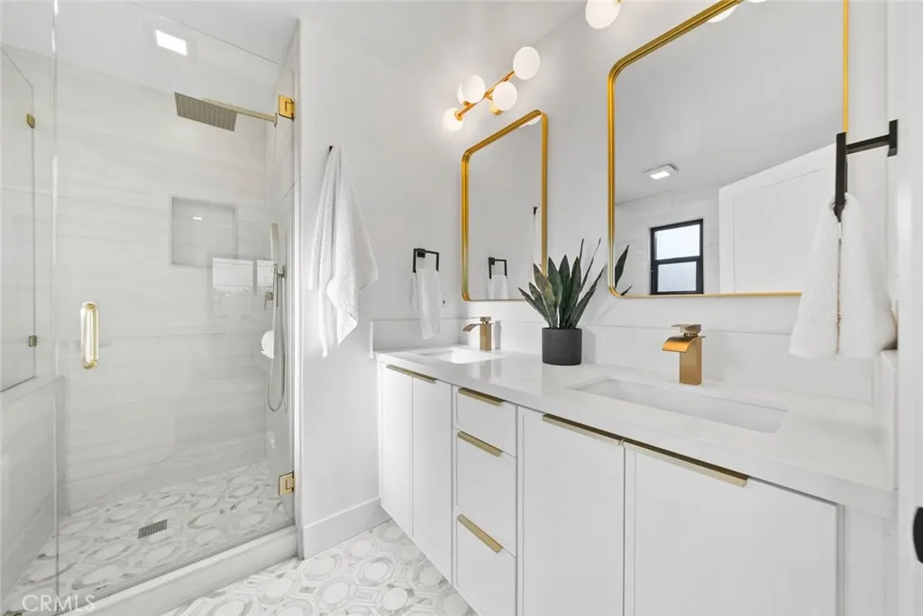 https://cdn.realtyfeed.com/cdn/127/306572444/be8013cbd29fd7142e56e2262488f63c.webp
