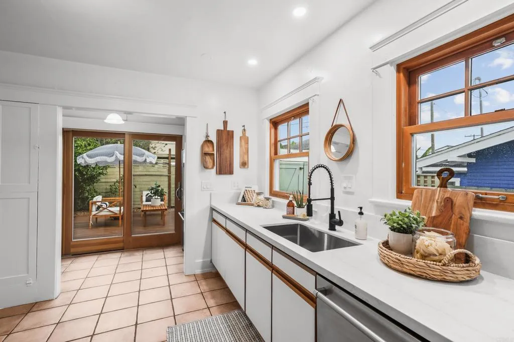 https://cdn.realtyfeed.com/cdn/127/306572457/51b9d2cbba75b3157625284a1361bfb5.webp