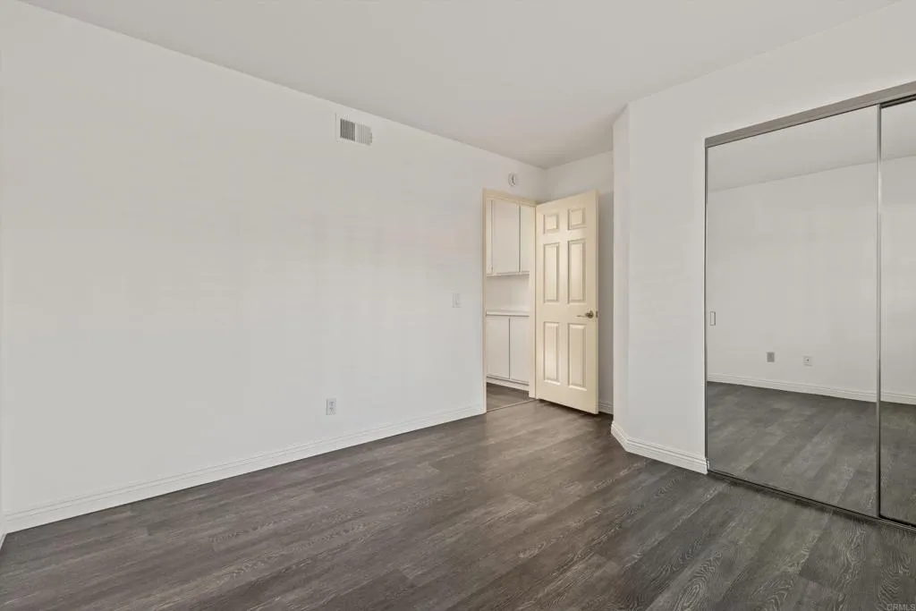 https://cdn.realtyfeed.com/cdn/127/306572458/81c8f6a565b5ecfda9296c9526752661.webp